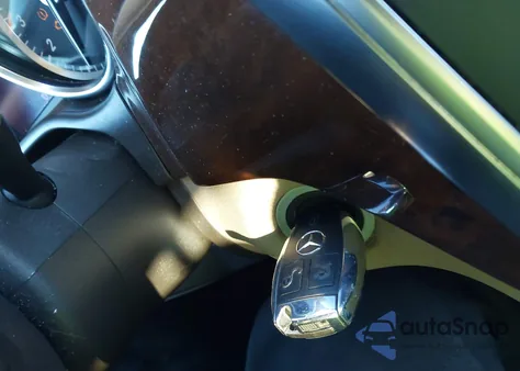 2015 Mercedes-Benz Ml 350 z USA, uszkodzony, nr VIN 4JGDA5JBXFA572980